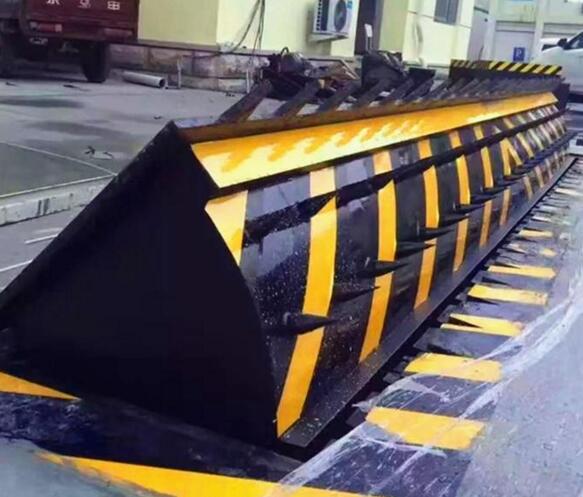防撞路障機(jī)